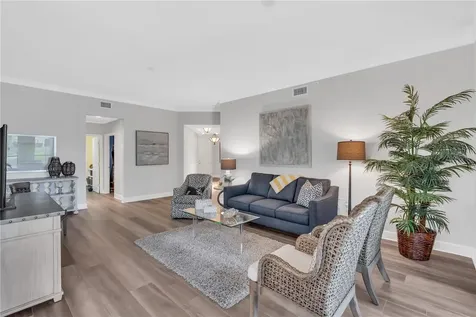 5204 Bouchard Circle Sarasota FL 34238
