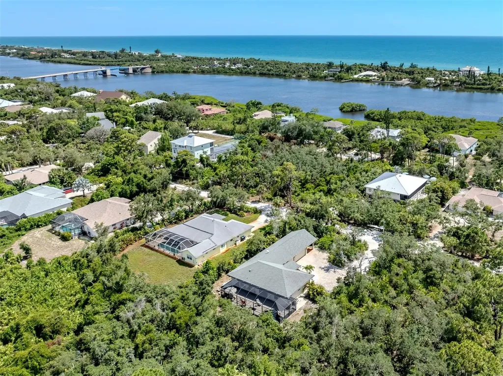 2565 Lemon Avenue Englewood FL 34223
