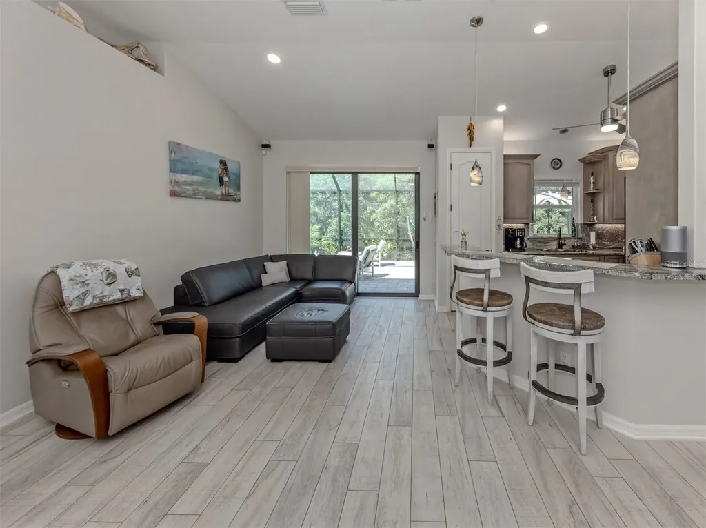 2565 Lemon Avenue Englewood FL 34223