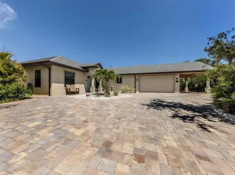 2565 Lemon Avenue Englewood FL 34223