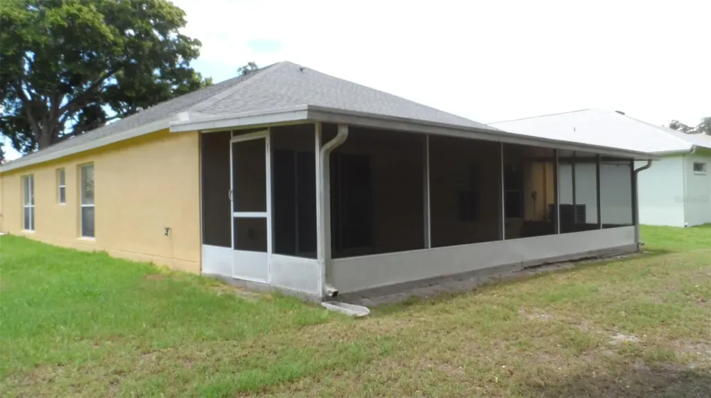 30709 Lanesborough Circle Wesley Chapel FL 33543
