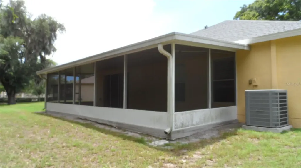 30709 Lanesborough Circle Wesley Chapel FL 33543