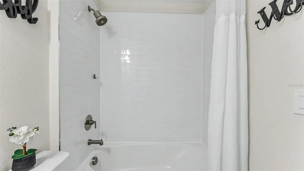 1829 Cherokee Trail Lakeland FL 33803