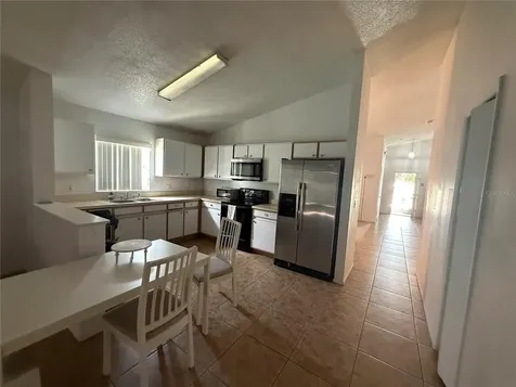 521 Castlemain Circle Davenport FL 33897