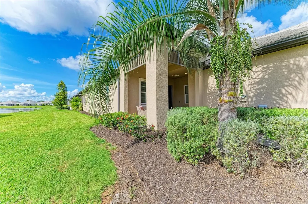 17831 Cherished Loop Bradenton FL 34211