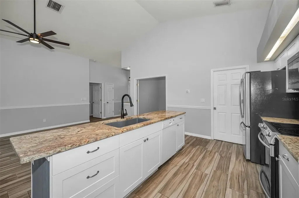 802 Anchors Way Tarpon Springs FL 34689