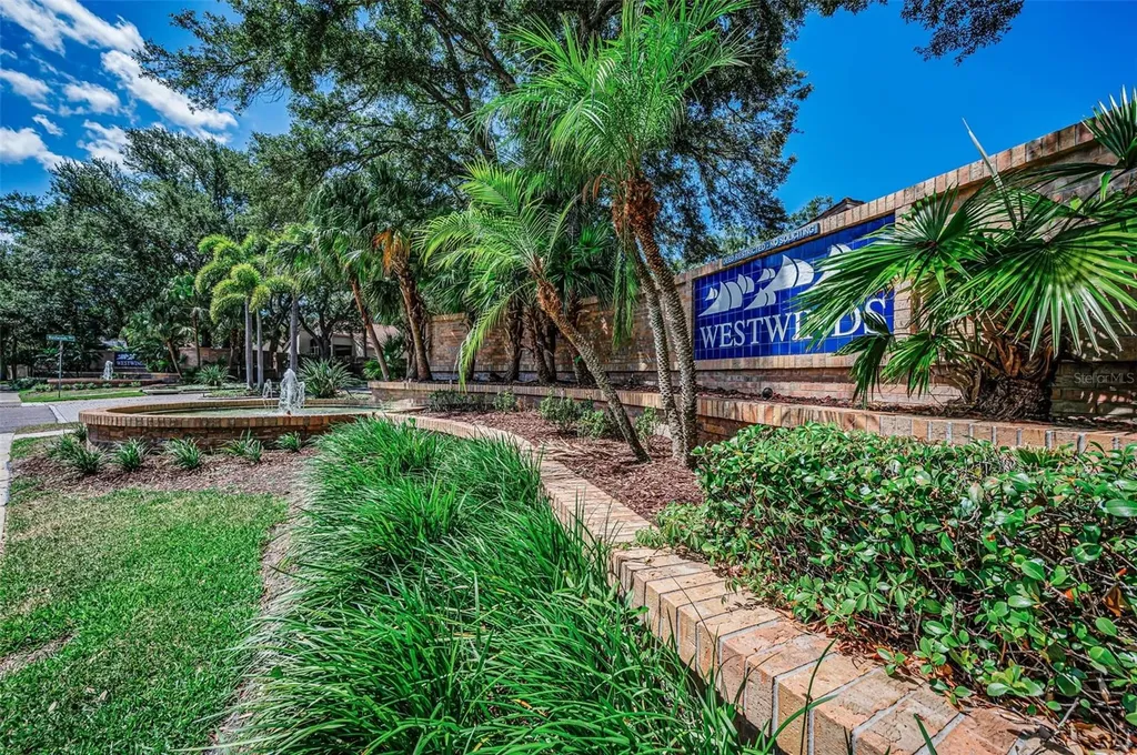 802 Anchors Way Tarpon Springs FL 34689