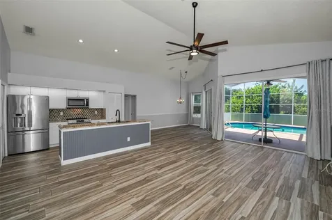 802 Anchors Way Tarpon Springs FL 34689