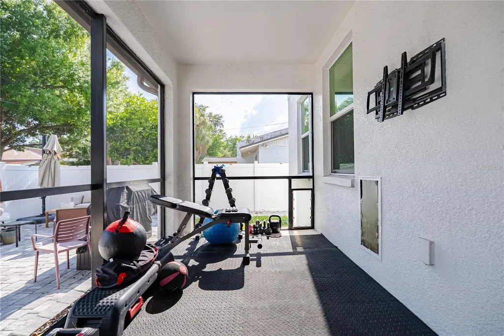 1908 W Nassau Street Tampa FL 33607
