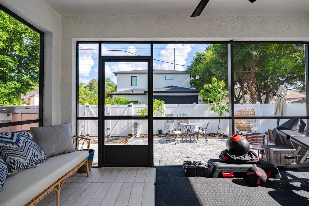 1908 W Nassau Street Tampa FL 33607