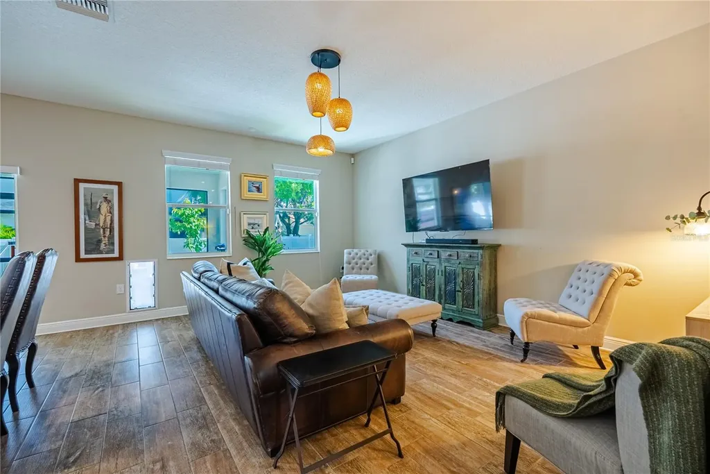 1908 W Nassau Street Tampa FL 33607