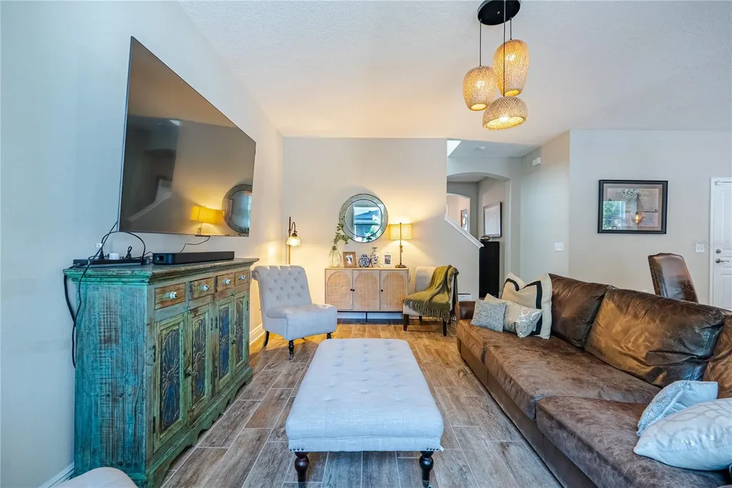 1908 W Nassau Street Tampa FL 33607