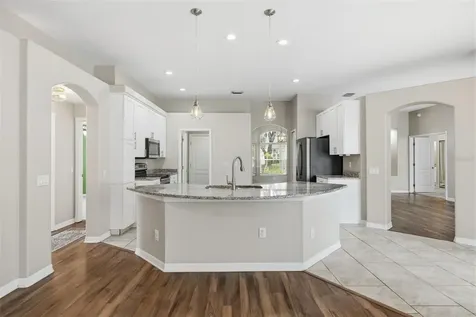7208 Yardley Way Tampa FL 33647