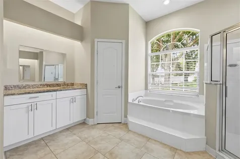 7208 Yardley Way Tampa FL 33647