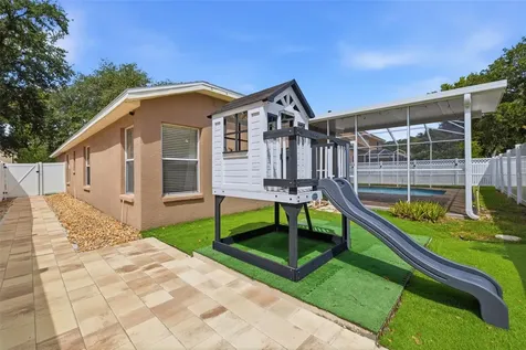 7208 Yardley Way Tampa FL 33647