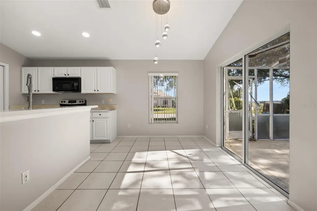 551 Castlemain Circle Davenport FL 33897