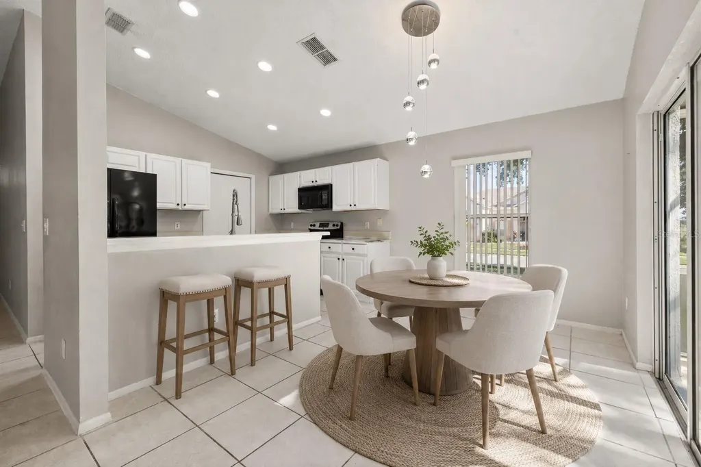 551 Castlemain Circle Davenport FL 33897