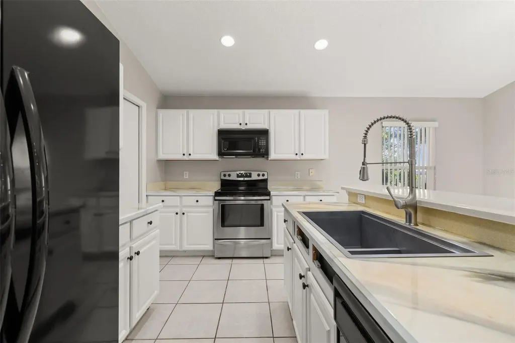 551 Castlemain Circle Davenport FL 33897
