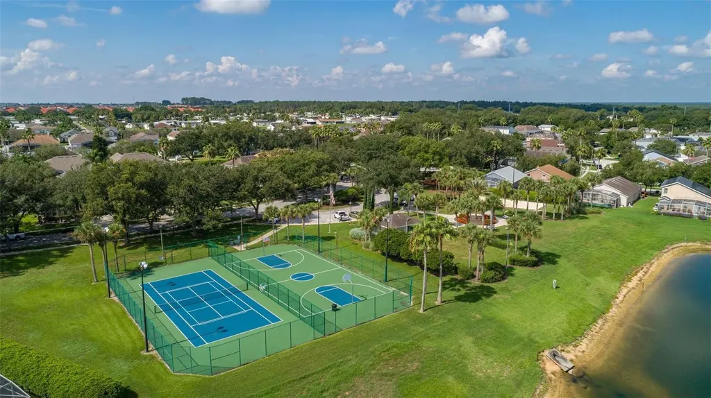 551 Castlemain Circle Davenport FL 33897