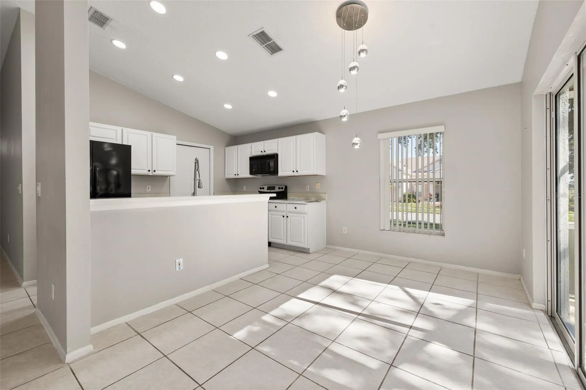 551 Castlemain Circle Davenport FL 33897