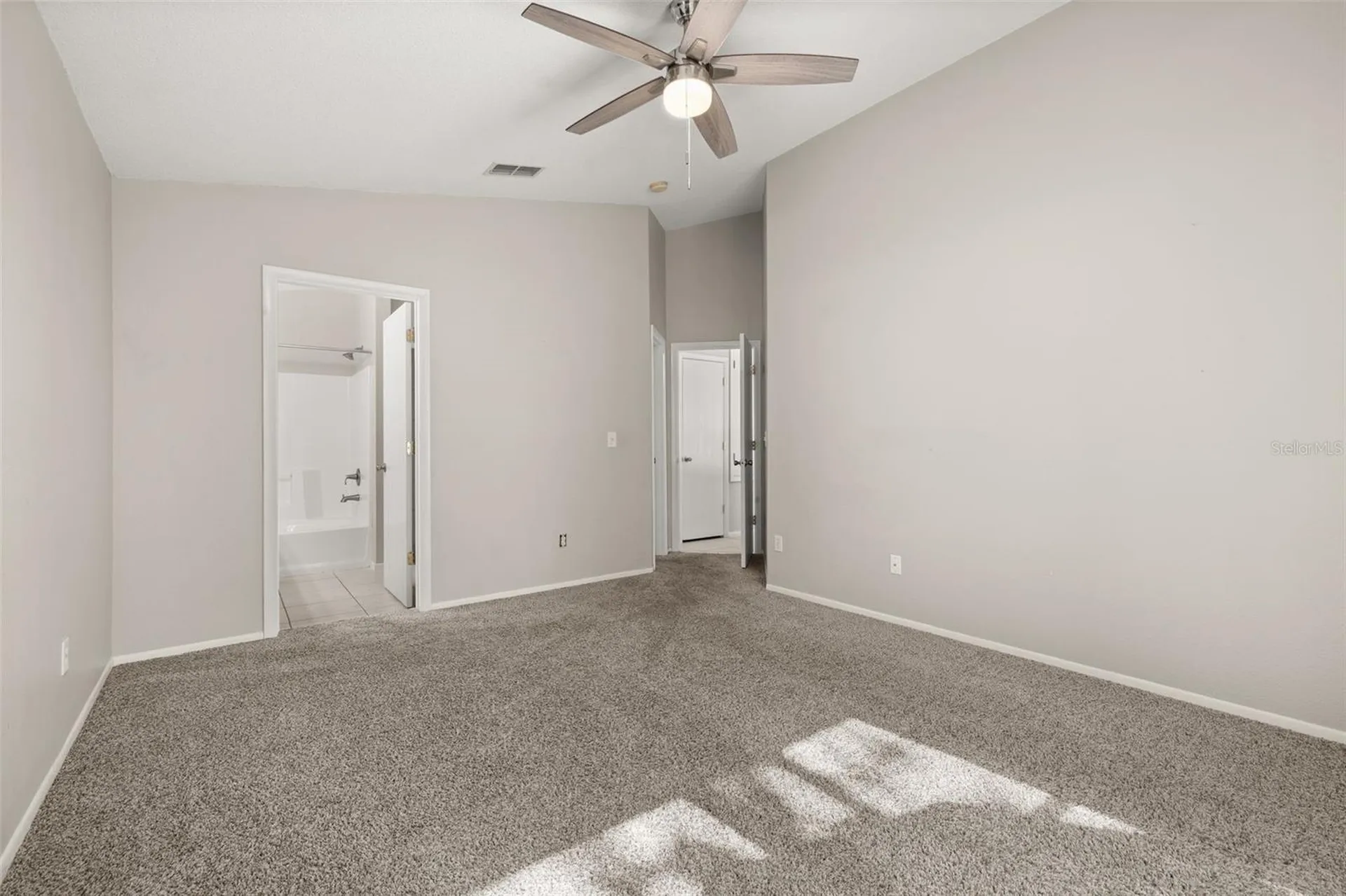 551 Castlemain Circle Davenport FL 33897
