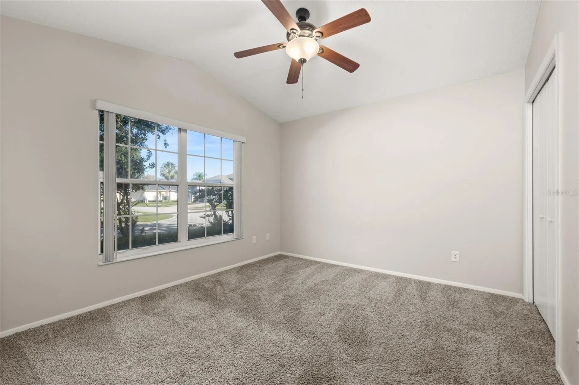 551 Castlemain Circle Davenport FL 33897