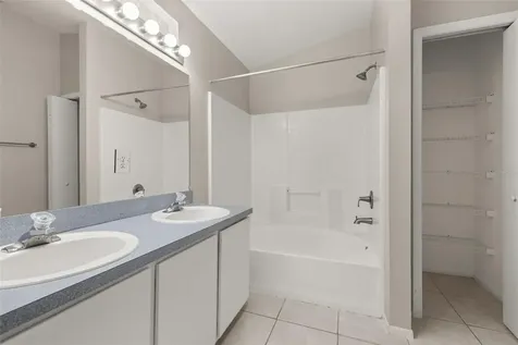 551 Castlemain Circle Davenport FL 33897
