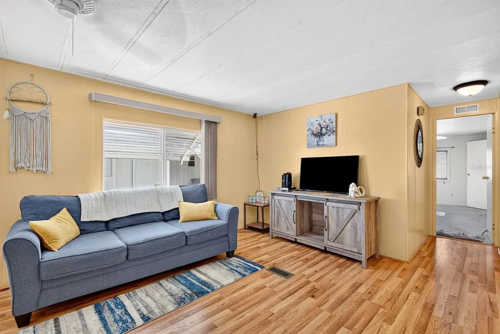 2107 Palma Sola Boulevard Bradenton FL 34209