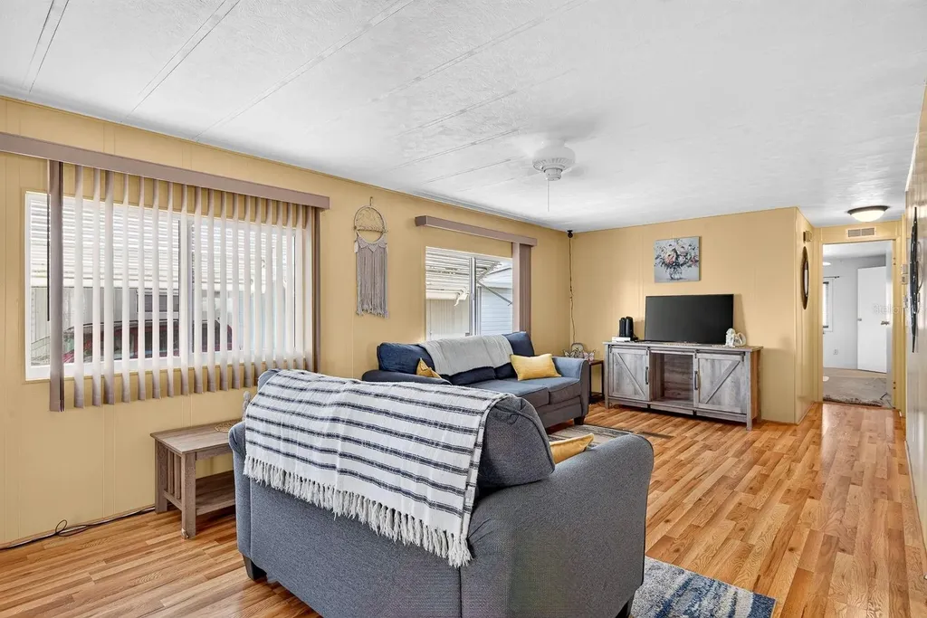 2107 Palma Sola Boulevard Bradenton FL 34209