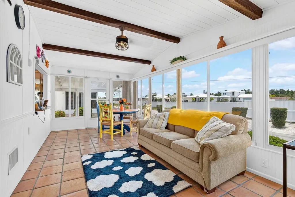 2107 Palma Sola Boulevard Bradenton FL 34209