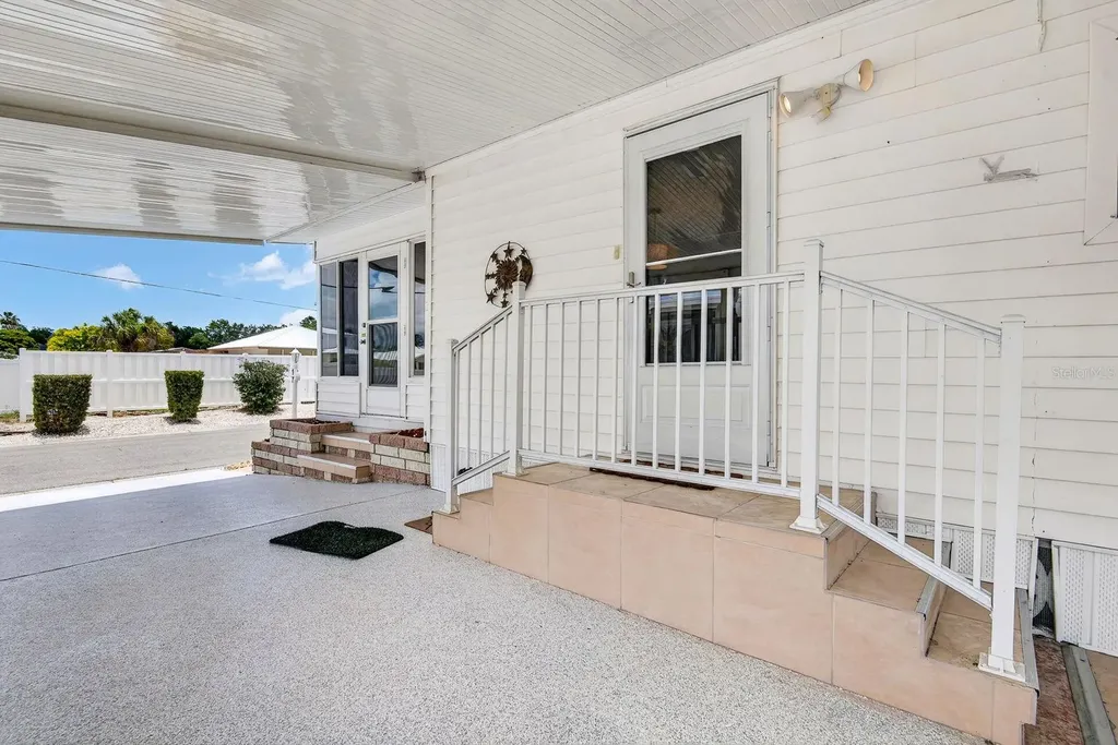 2107 Palma Sola Boulevard Bradenton FL 34209