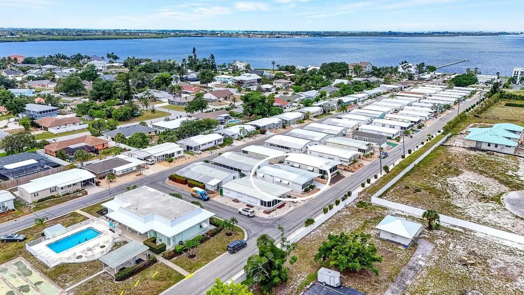 2107 Palma Sola Boulevard Bradenton FL 34209