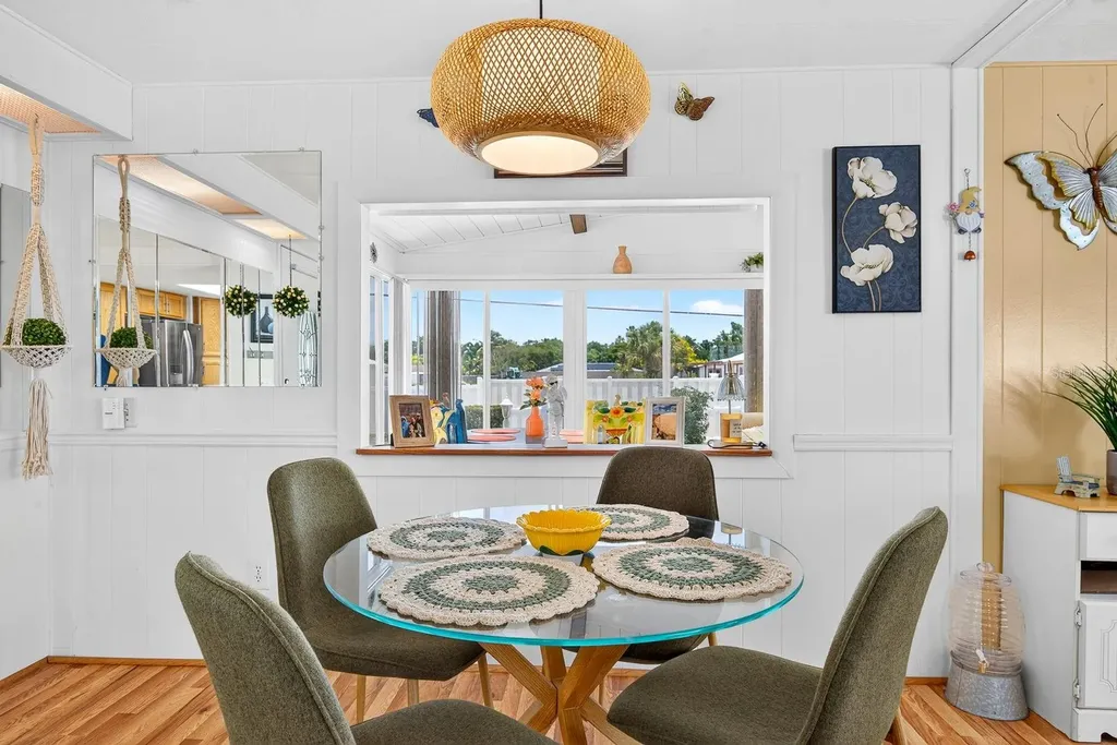 2107 Palma Sola Boulevard Bradenton FL 34209