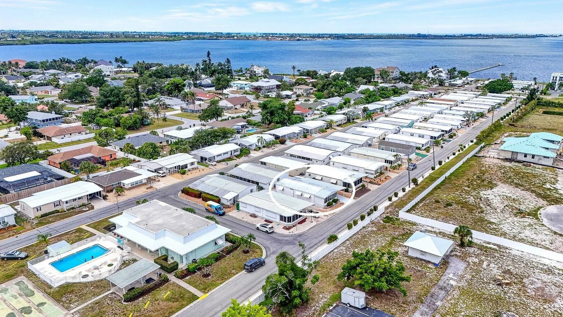 2107 Palma Sola Boulevard Bradenton FL 34209