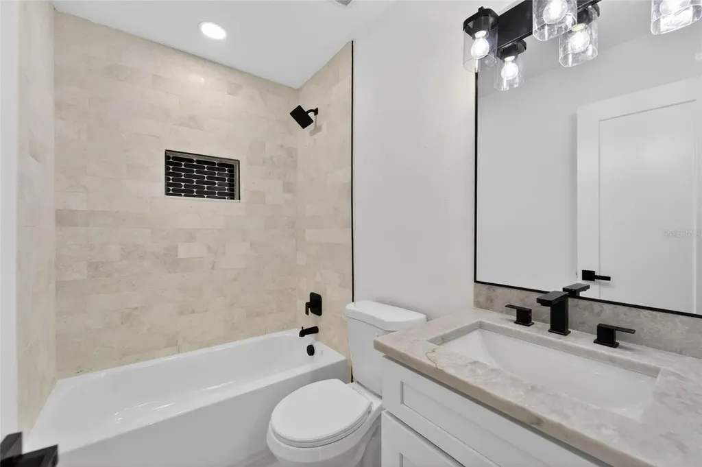 4810 Del Rio Way S Gulfport FL 33711