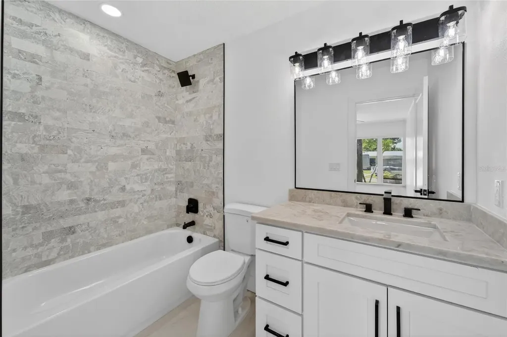 4810 Del Rio Way S Gulfport FL 33711