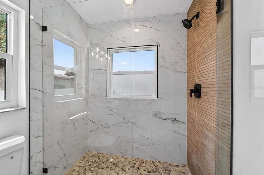 4810 Del Rio Way S Gulfport FL 33711