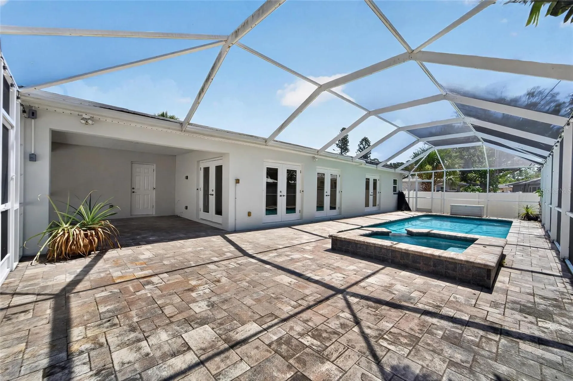 4810 Del Rio Way S Gulfport FL 33711