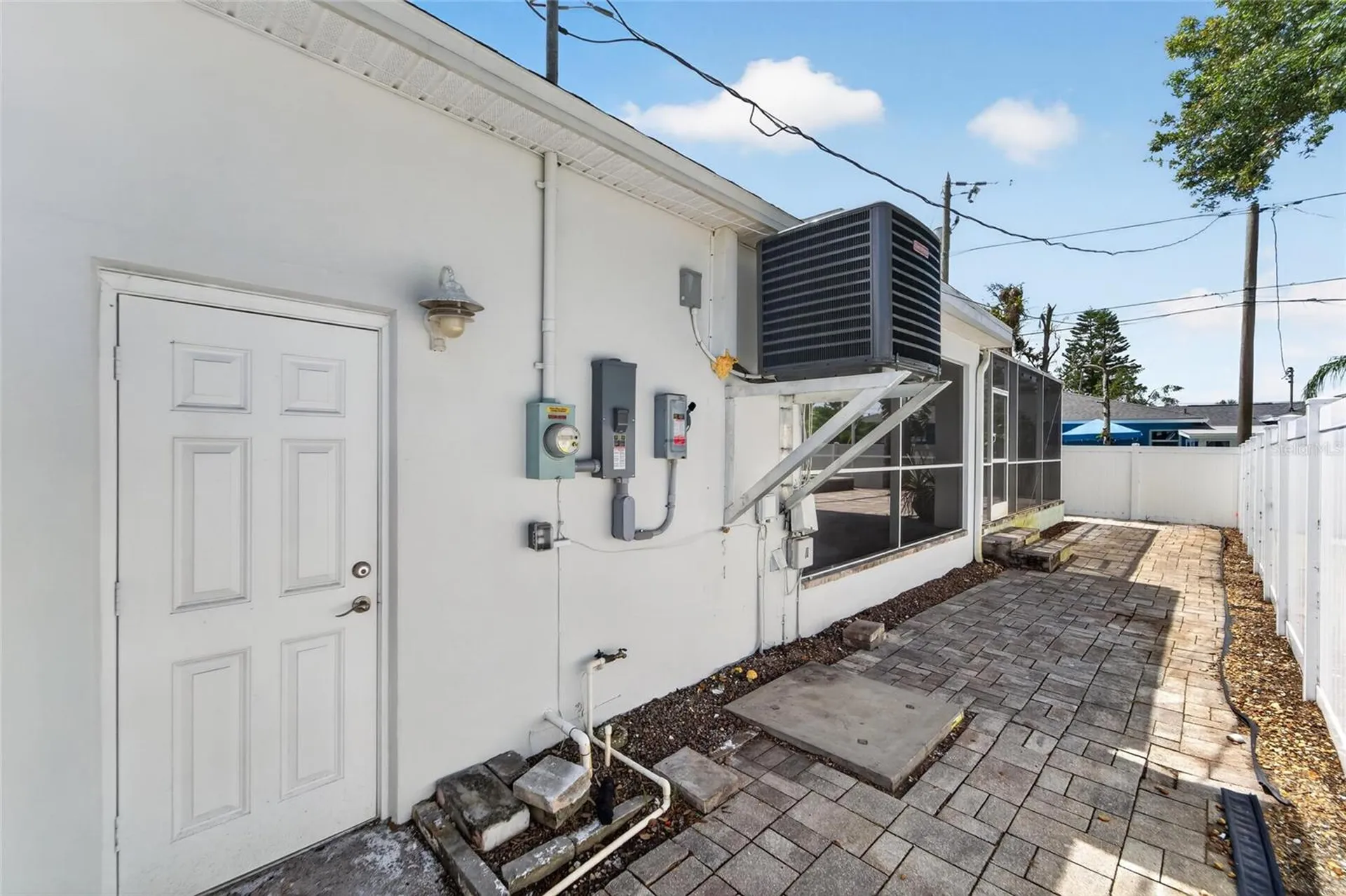 4810 Del Rio Way S Gulfport FL 33711