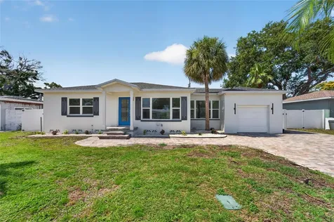 4810 Del Rio Way S Gulfport FL 33711