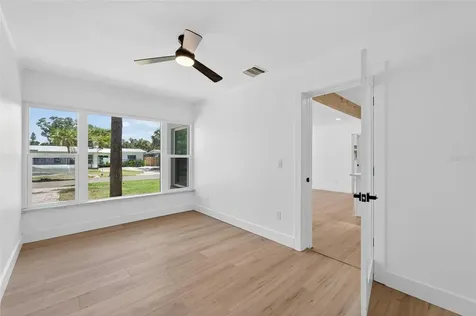 4810 Del Rio Way S Gulfport FL 33711