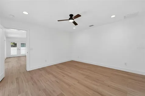 4810 Del Rio Way S Gulfport FL 33711