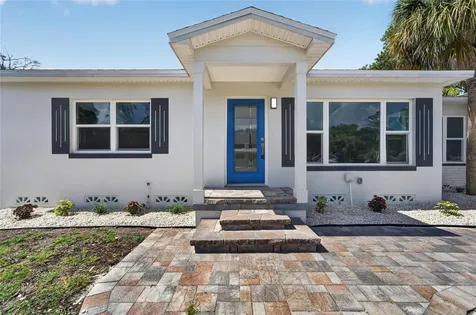 4810 Del Rio Way S Gulfport FL 33711