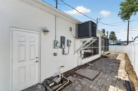 4810 Del Rio Way S Gulfport FL 33711