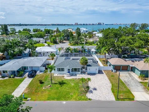 4810 Del Rio Way S Gulfport FL 33711