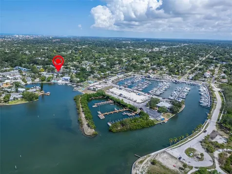 4810 Del Rio Way S Gulfport FL 33711