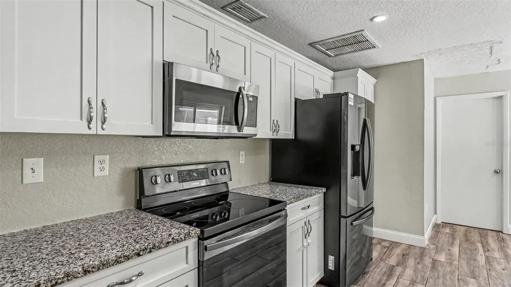 3180 Flamingo Lane Mulberry FL 33860