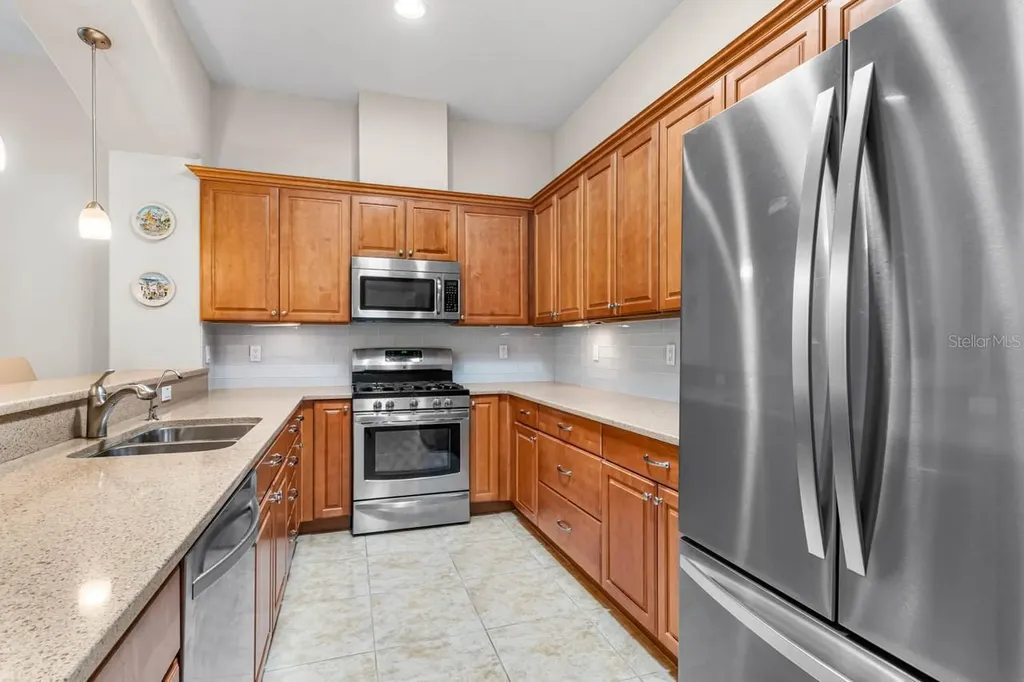 2128 Sifield Greens Way Sun City Center FL 33573
