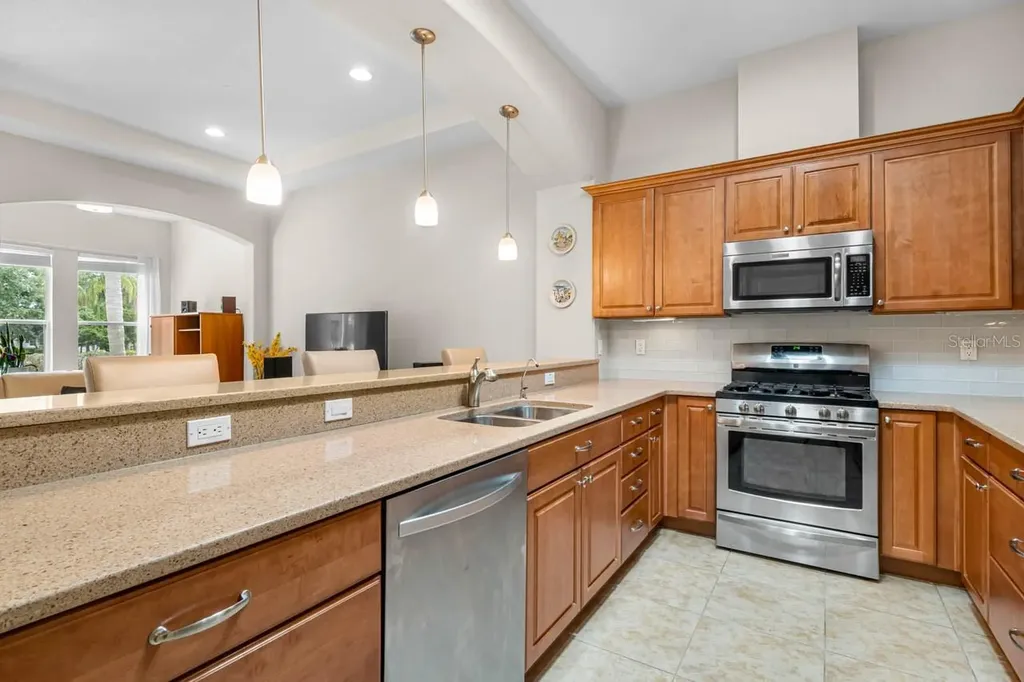 2128 Sifield Greens Way Sun City Center FL 33573