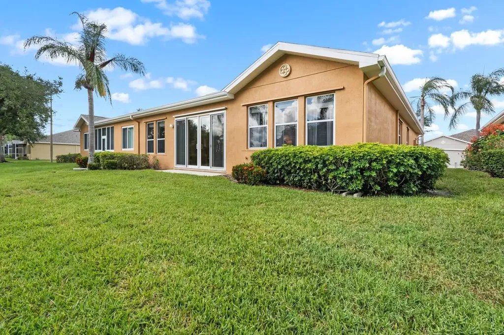 2128 Sifield Greens Way Sun City Center FL 33573